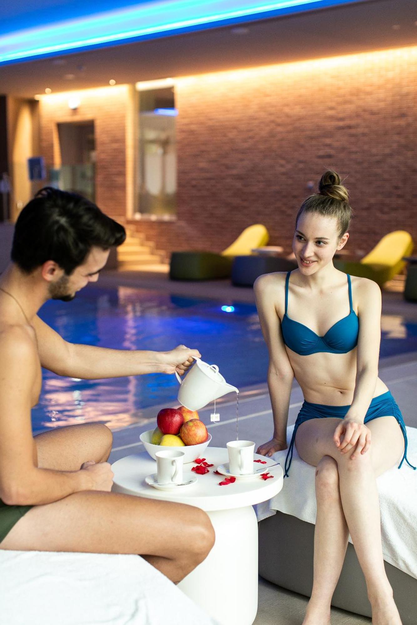 Anusca Palace Hotel Кастель Сан Петро Терме Экстерьер фото